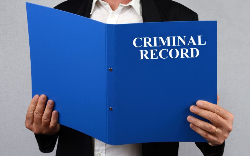 Không trực tiếp thực hiện hành vi phạm tội thì có chịu trách nhiệm hình sự không?