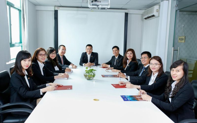 Luật sư tư vấn pháp luật lao động